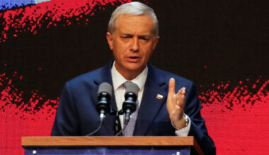 Čīles prezidenta vēlēšanās uzvarējis konservatīvo kandidāts Kasts / Diena