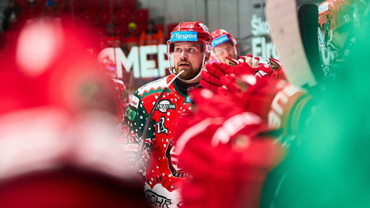 Krastenbergs pēc ilga laika iemet ripu Čehijā, latvieši krāj punktus Slovākijā – Hokejs – Sportacentrs.com