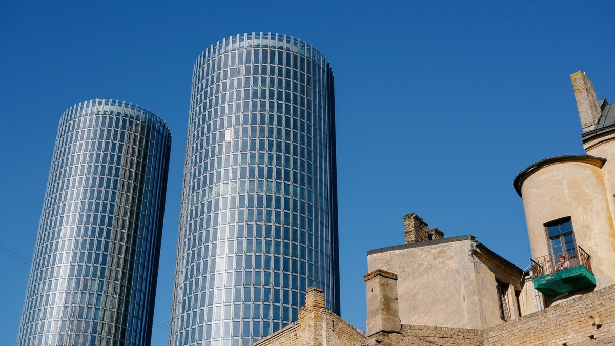 "Zunda Towers" noslēgusi līgumu ar starptautisku uzņēmumu; veidos viesnīcu