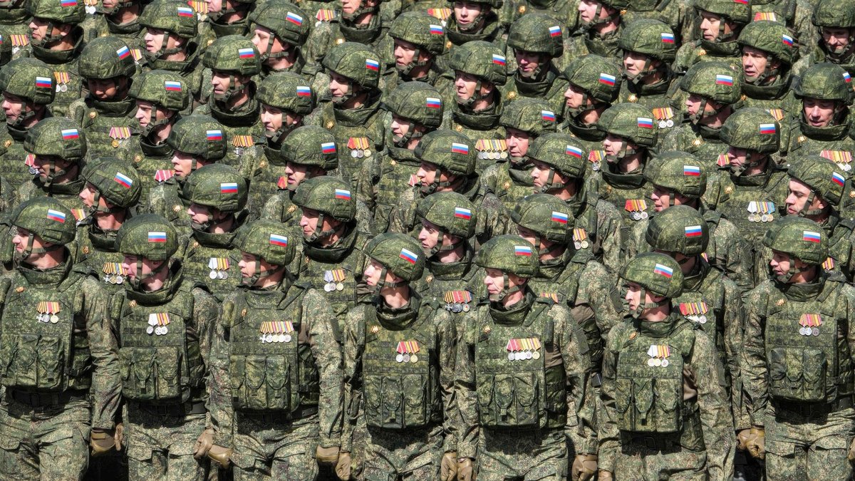 Vai Baltkrievijā izvietoti 360 000 krievu karavīri?