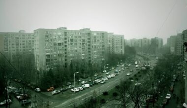 Ielaidu dzīvot māsu ar ģimeni savā Rīgas centra dzīvoklī, tomēr drīz vien saņēmu kaimiņu sūdzības; skaidroju gūtās mācības un situāciju