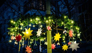 Pašvaldības policija aicina saudzīgi izturēties pret svētku rotājumiem un ievērot kārtību pilsētā