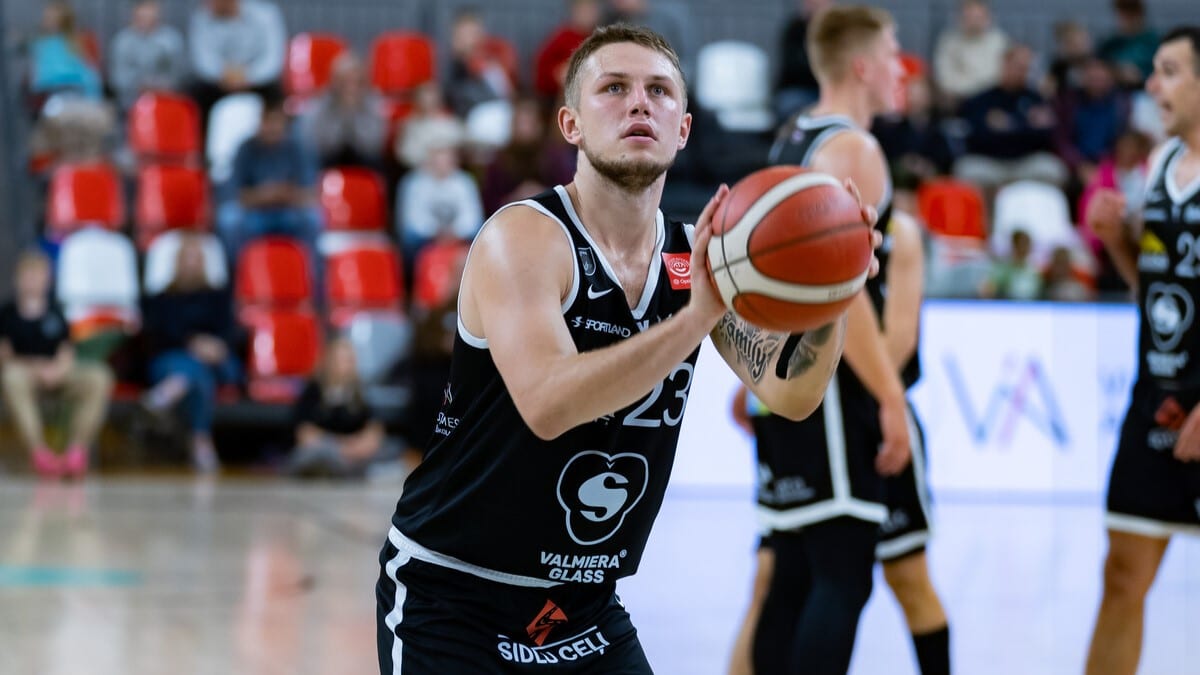 Ozeram rezultatīvākā spēle VALMIERA GLASS VIA rindās, vidzemnieki iesoļo kausa 1/4 finālā