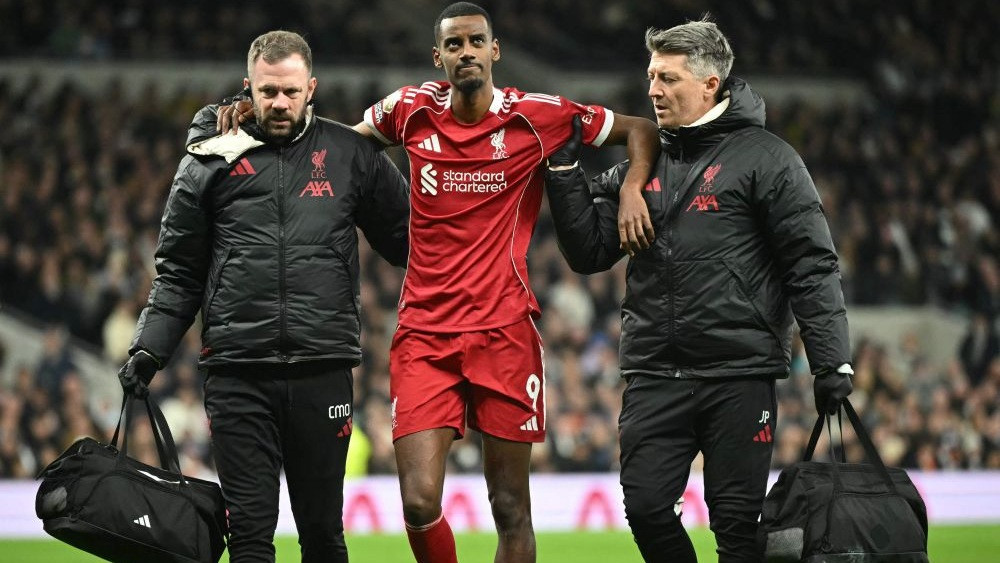 Īsaks "Liverpool" nevarēs palīdzēt vairākus mēnešus – Futbols – Sportacentrs.com