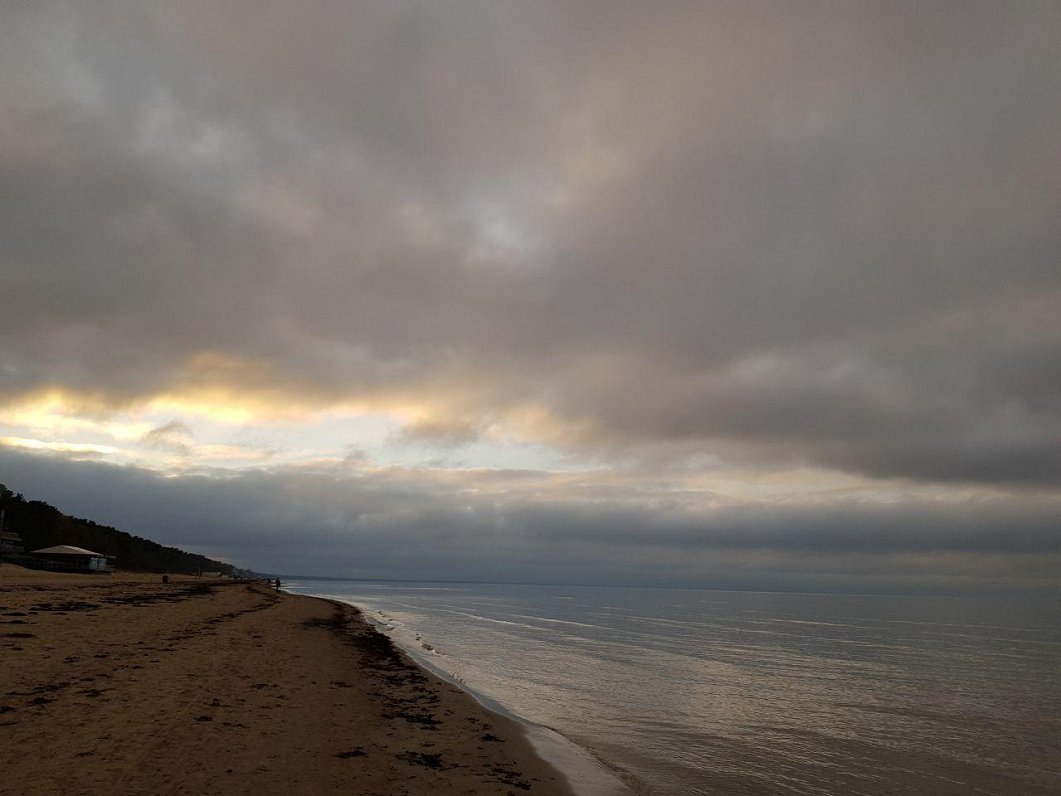 Pirmdien Kurzemes piekrastē gaiss iesils līdz 8 grādiem / Raksts
