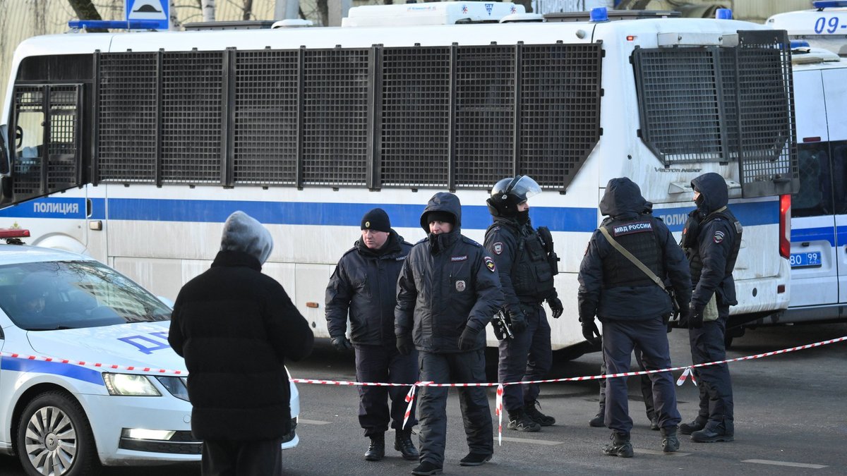 Maskavā uzspridzināti divi policisti