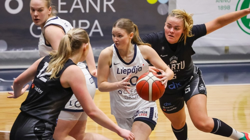 Paretinātā Liepāja pārķer 14 bumbas un izcīna vērtīgu uzvaru Lohkvā – Basketbols – Sportacentrs.com