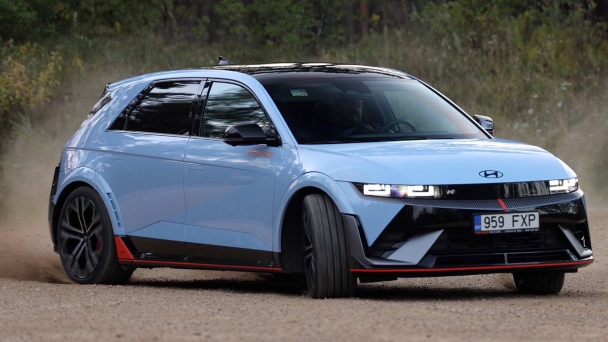 "Hyundai" liedz iespēju elektroauto īpašniekiem pašiem nomainīt bremžu klučus