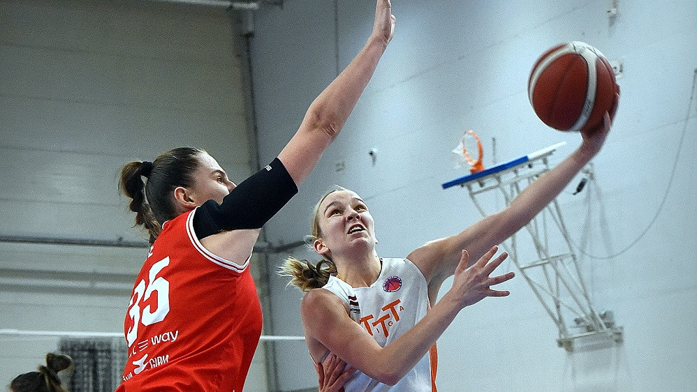 Madara Šmite un Tīna Grausa divatā iemet 40, TTT atklātā basketbolā pieveic juniores – Basketbols – Sportacentrs.com