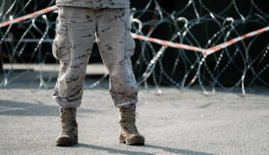 Līdz 120 000 eiro un pieeja Eiropas aizsardzības tirgum: jaunuzņēmumiem paveras jauna iespēja