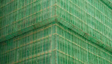 Hongkongas varas iestādes arestējušas vēl vairākas personas; turpinās ugunsgrēkā pazudušo meklēšana -