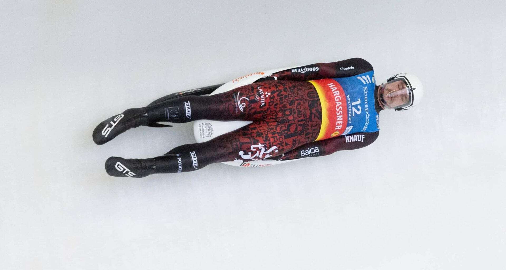 Latvijas kamaniņu izlase sezonu sāk ar vietu uz pjedestāla