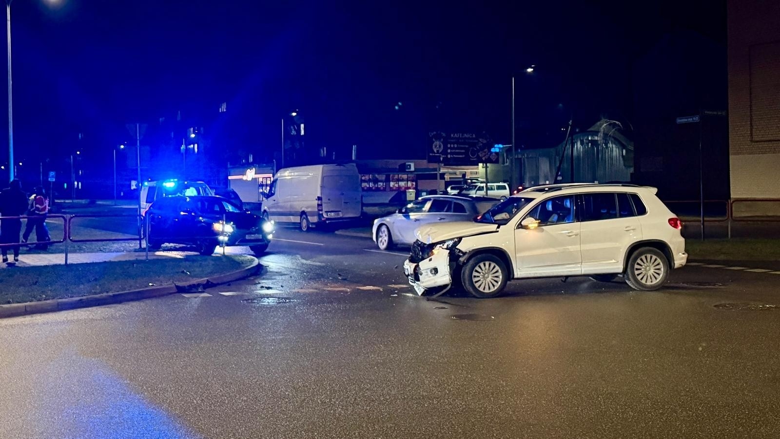 Draudzības Alejas un Viestura ielas krustojumā saskrienas divi spēkrati / Jēkabpils Laiks: Jēkabpils ziņas