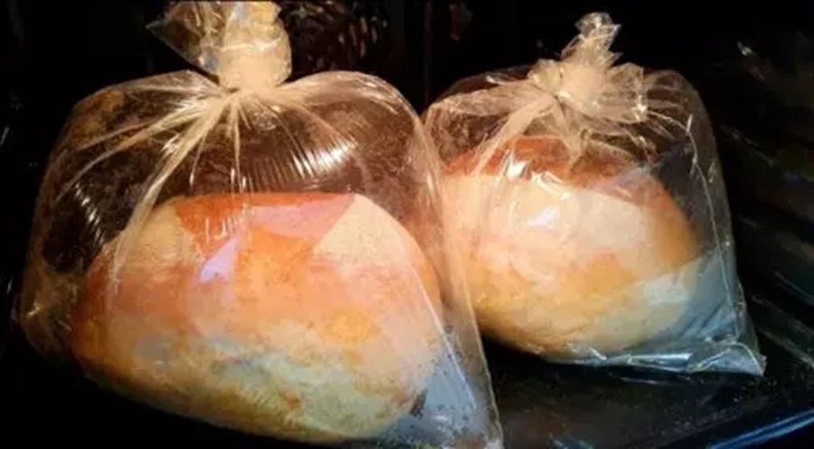 Brīnummaize cepšanas maisā: vienmēr izcils rezultāts ar kraukšķīgu garoziņu un mākoņmīkstu vidu