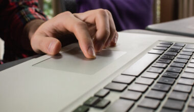 Igaunijas krāpnieki noziegumu pastrādāšanai izmanto publiski pieejamos personas datus -