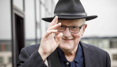 Krāšņais un grandiozais Jaungada šovs Valmieras Olimpiskajā centrā / LR2 / / Latvijas Radio