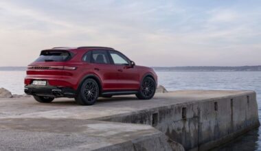 Krievijā apstājas simtiem Porsche: kas noticis?