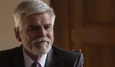 Čehijas prezidents brīdina: Krievija pārbauda NATO izlēmību, bet Eiropa riskē atkārtot 1938. gada kļūdas