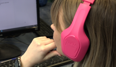 Rīgā paredz 4 miljonus eiro veiksmīgākai pārejai uz mācībām latviešu valodā izglītības iestādēs / Raksts