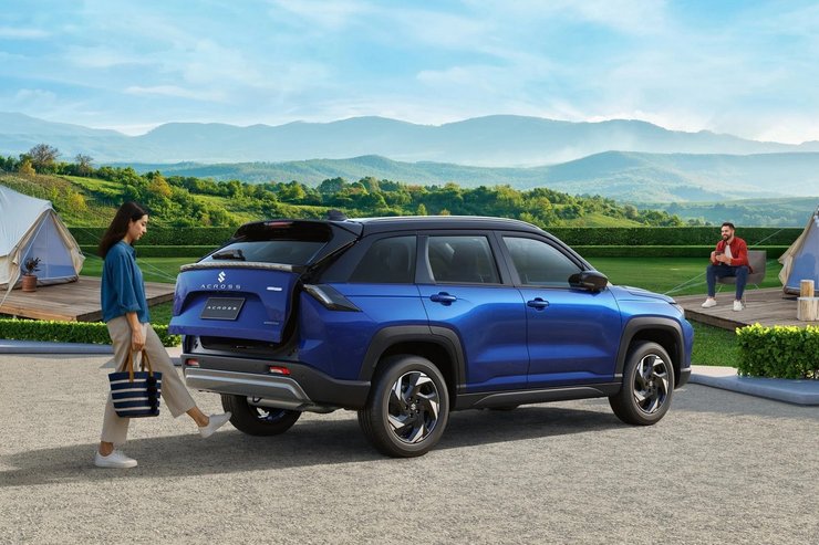 кроссовер Suzuki Across