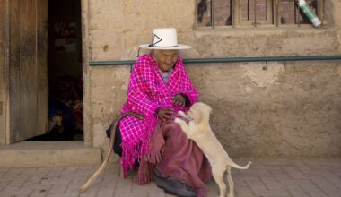 Ilgdzīvotāja Hulija Floresa no Bolīvijas. Attēls ilustratīvs.