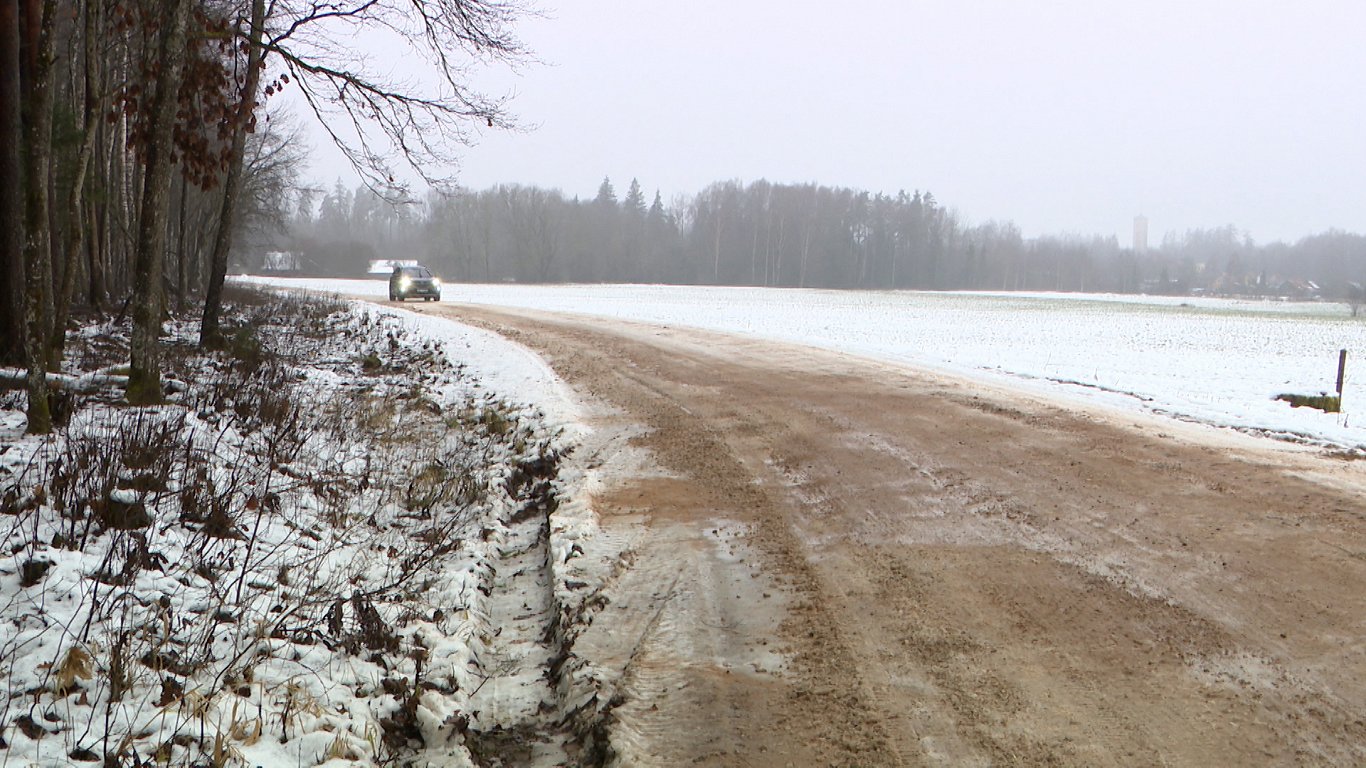 Siguldas novada Inciemā bažas par ceļu, kurš netiek pienācīgi uzturēts / Raksts