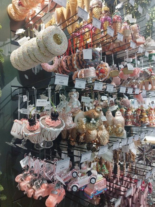 Eglīšu mantiņas Tallinā.