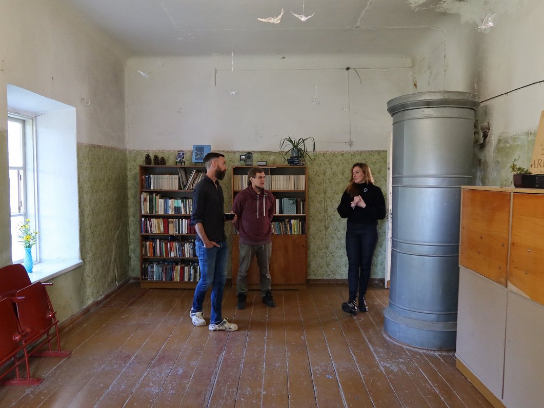 Maija un Džeimijs atjauno senu muižu Ārdavā