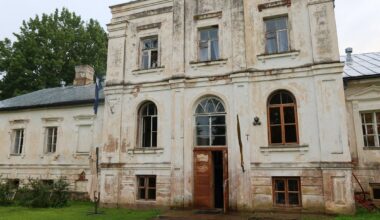 Maija un Džeimijs atjauno senu muižu Ārdavā
