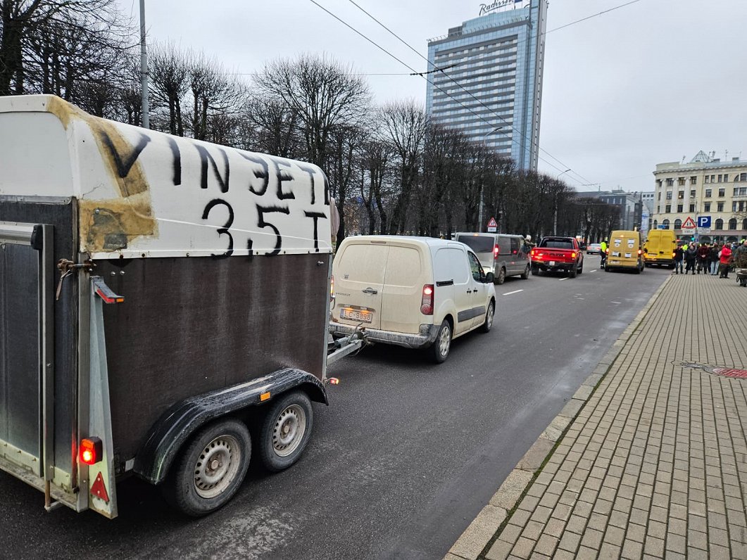 Pprotestē pret autoceļu lietošanas nodevu komercauto līdz 3,5 tonnām, 07.12.2025