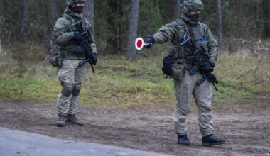 Saistībā ar izsludināto ārkārtējo situāciju Lietuvas armijai būs tiesības iesaistīties krīzes risinā...