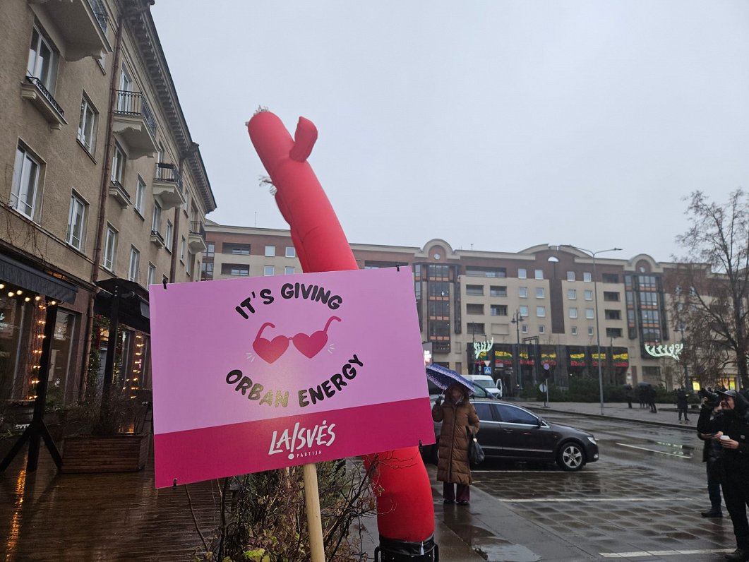 Protesta akcija Lietuvā pret politiķu centieniem pakļaut Lietuvas sabiedrisko mediju politiķu intere...