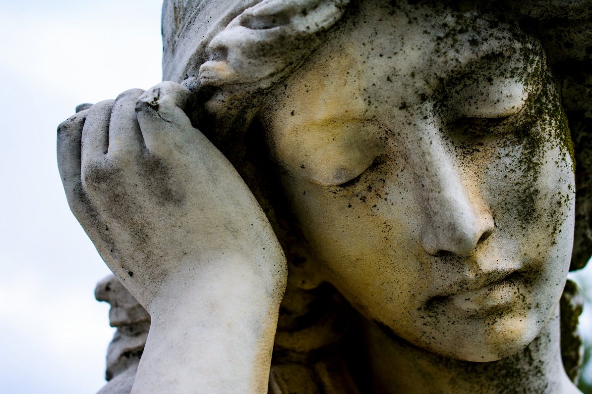 Pacients noklusē, bet āda «izpļāpājas» – kā dzīvesveids ietekmē ādas veselību un izskatu? / Raksts