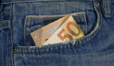 Eiro nauda. Attēls ilustratīvs.