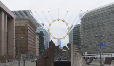 ES valstis vienojas izveidot mehānismu Krievijas līdzekļu izmantošanai Ukrainas atbalstam / Raksts