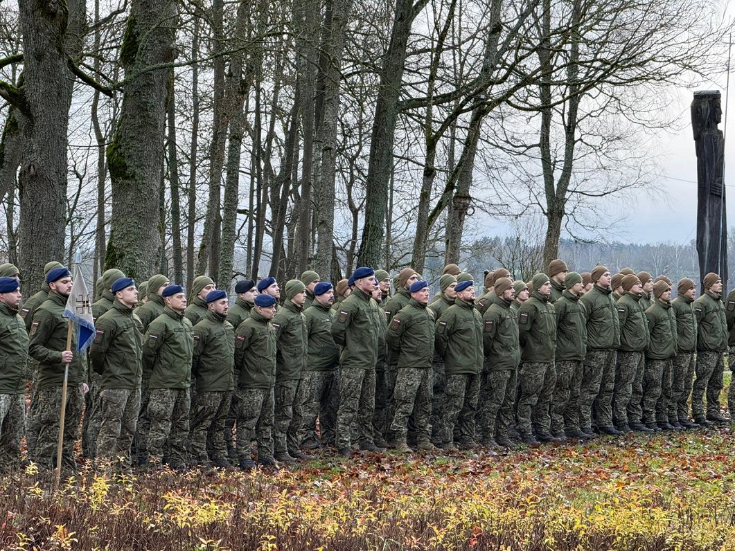 Valsts aizsardzības dienestu Gaisa spēkos absolvē ap 50 brīvprātīgo / Raksts