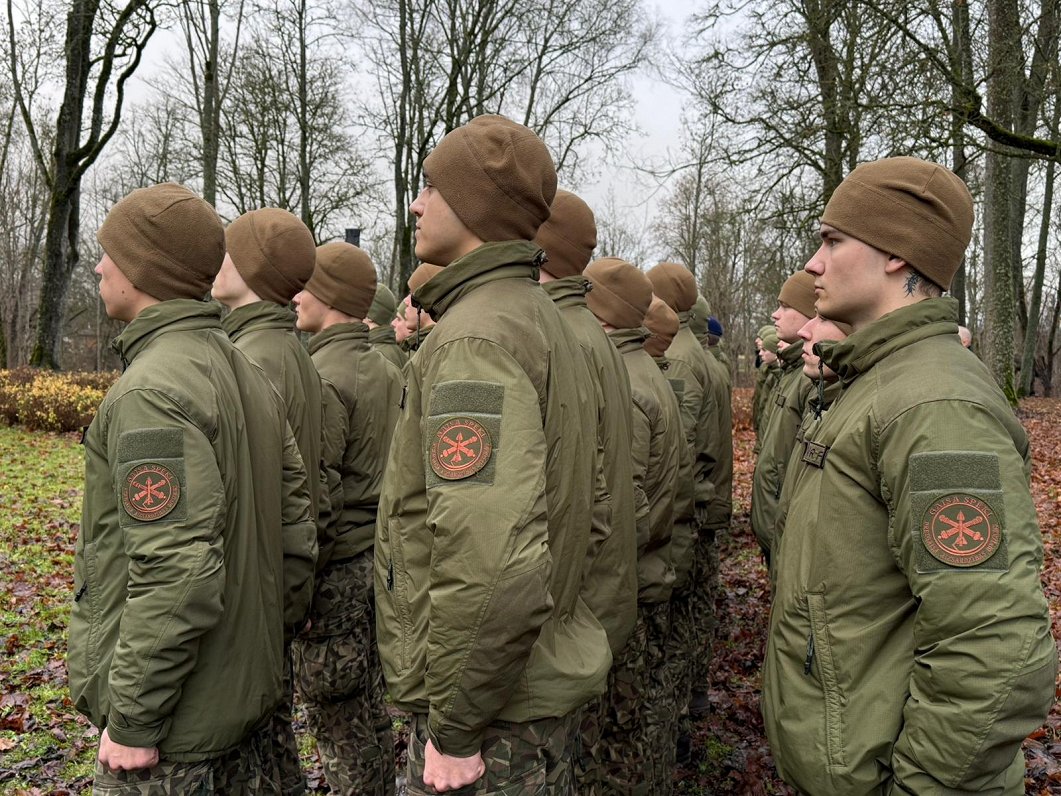 Valsts aizsardzības dienestu Gaisa spēkos absolvē ap 50 brīvprātīgo