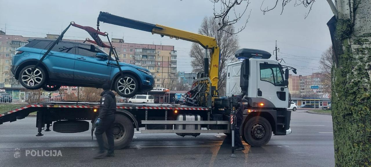 Policija atklāj Ukrainā bāzētu telefonkrāpnieku tīklu; aizturēti 12 Latvijas pilsoņi