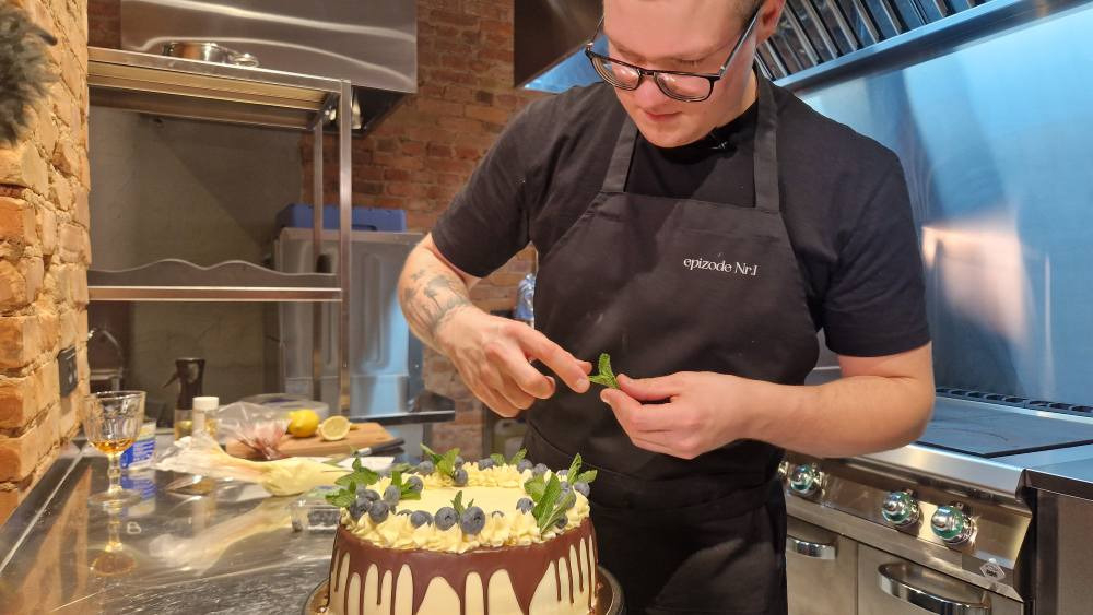 Top Kristapa slavenā lauku torte