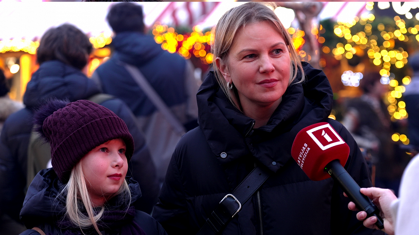 Oksana un Laura Vītola