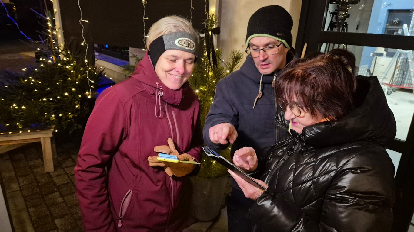 Kuldīgā aizvadīts labdarības diennakts skrējiens / Raksts