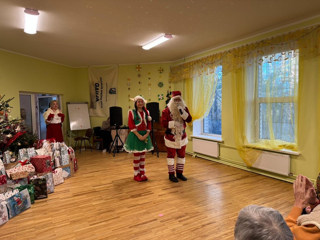 Ziemassvētki aprūpes centrā "Gauja"
