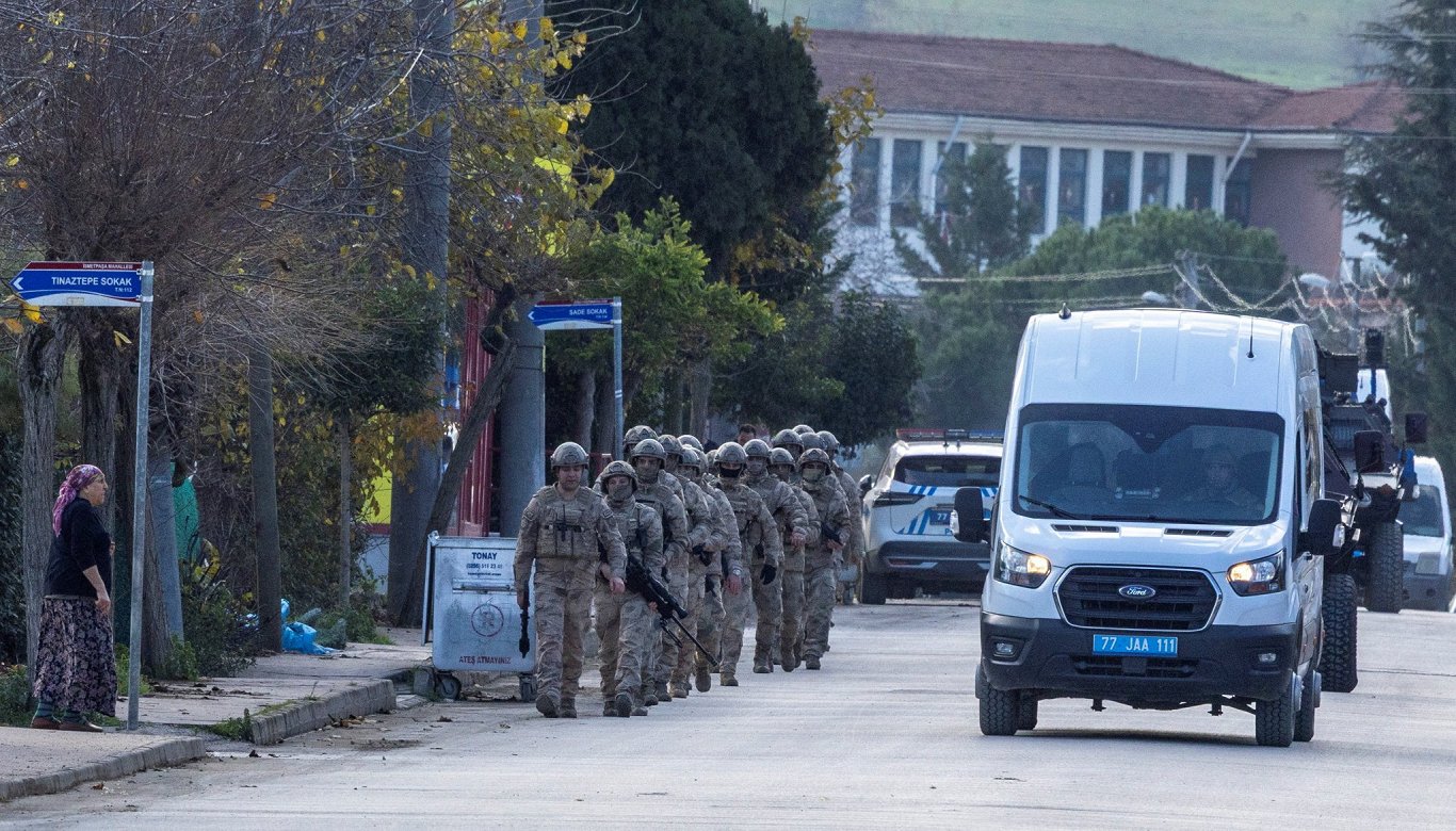 Turcijas īpa&scaron;o uzdevumu vienība notikuma vietā  Jalovas provinces Elmali rajonā