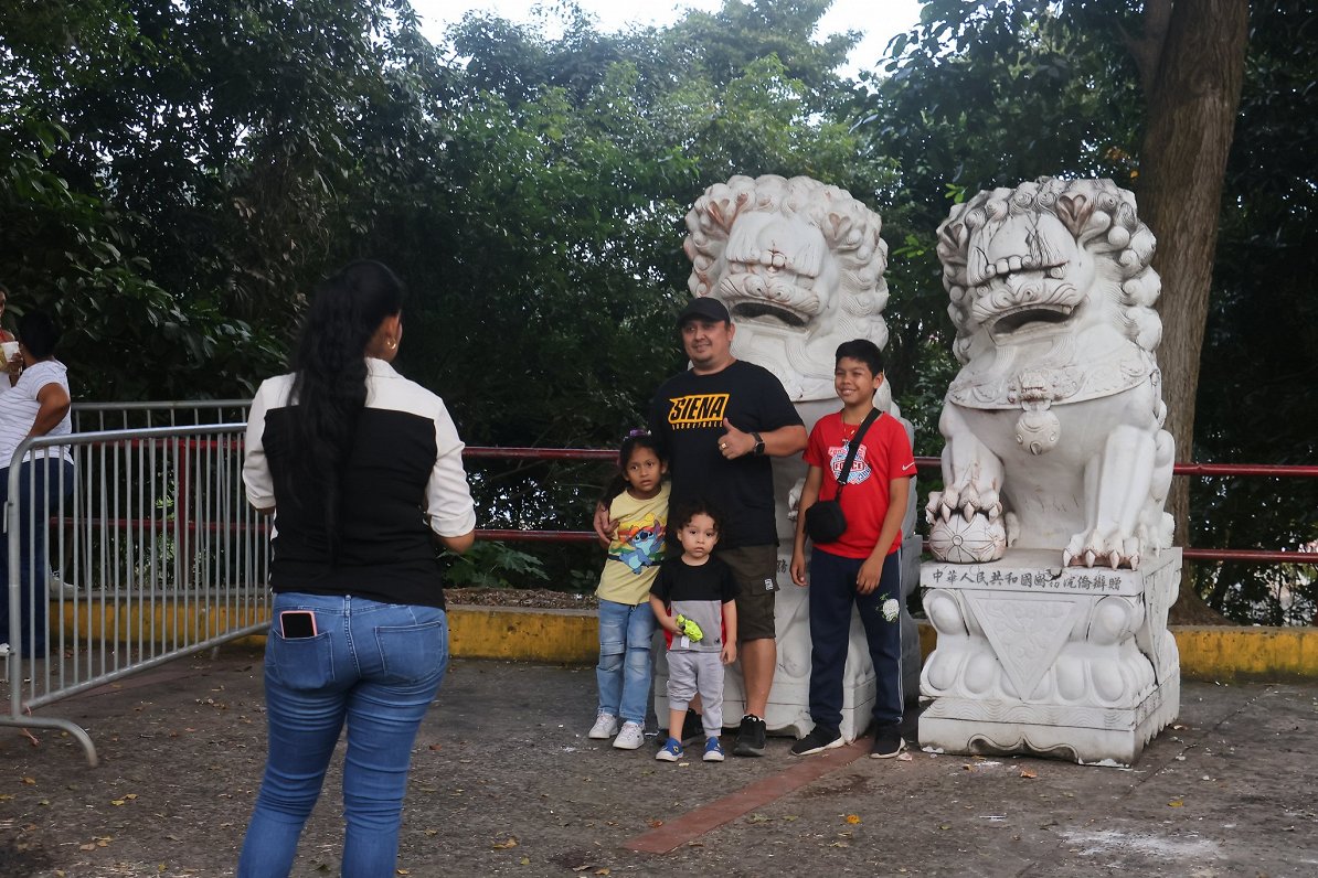 Ķīnas piemineklis Panamā