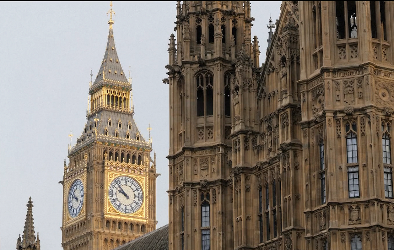 Bigbenu Londonā Jaungada naktij poš trīs pulksteņmeistari / Raksts