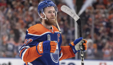 NHL. Uzbrucējs «Edmontonas» Konors Makdeivids atkārtoja gadsimta rekordu