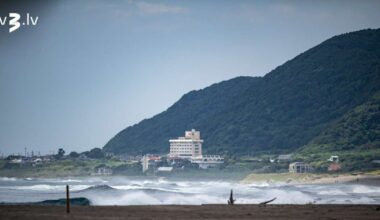 Japānu skārusi 7,6 magnitūdas stipra zemestrīce