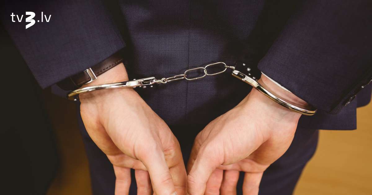 Saindēja vīru un bērnu. Par dubultslepkavības mēģinājumu Mārupē apcietina sievieti