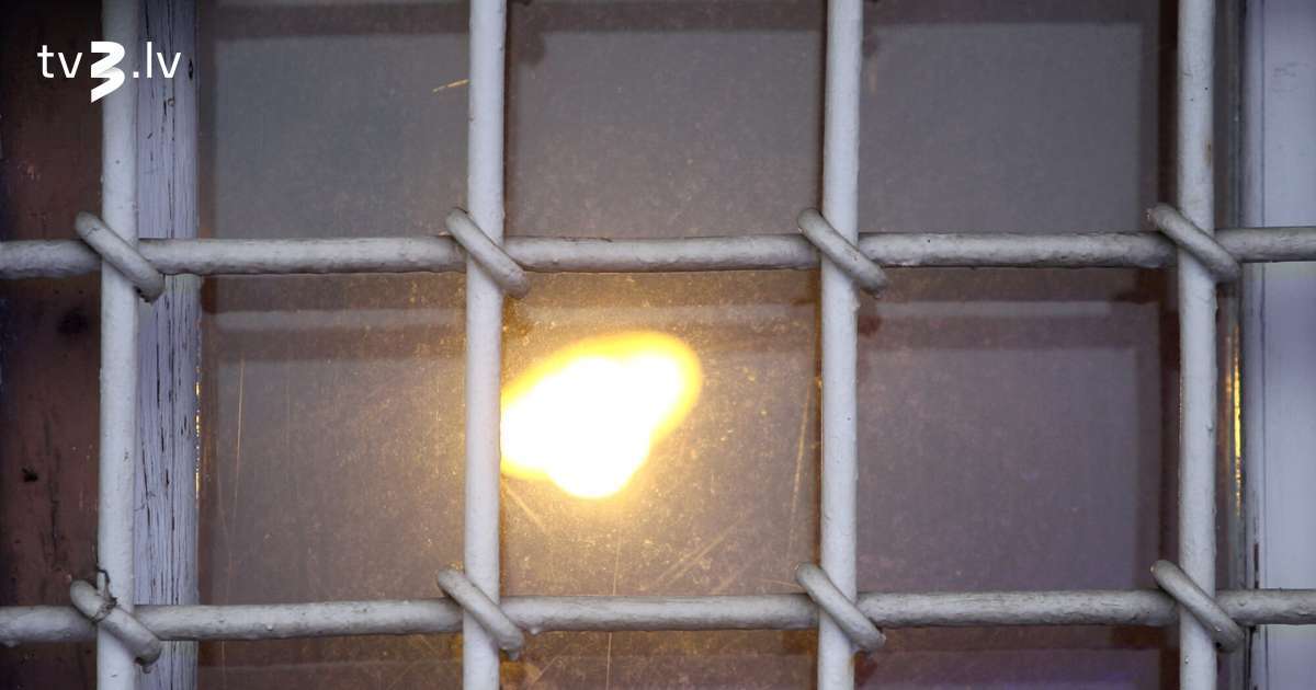 Latgalē pieķertajiem cigarešu kontrabandistiem draud piecu gadu cietumsods