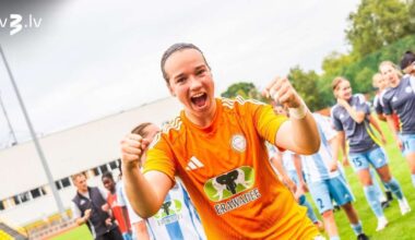 Latvijas izlases vārtsardze Strazdiņa nākamsezon spēlēs Zviedrijas augstākajā līgā